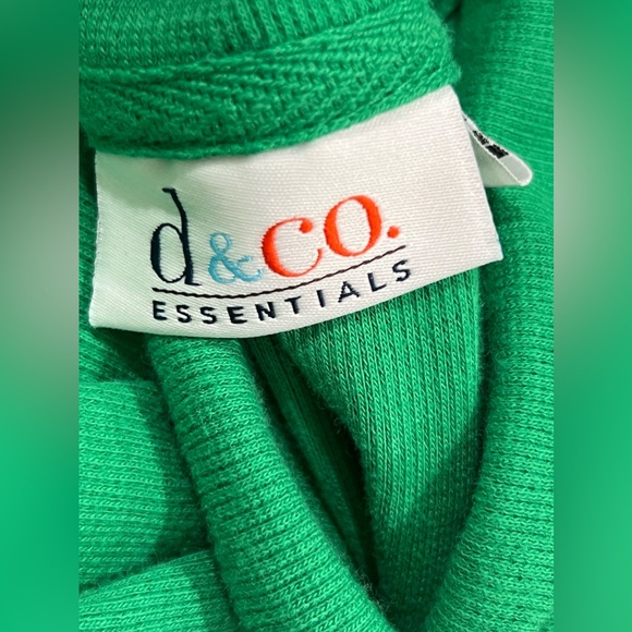 D & CO ESSENTIALS MEDIUM Green Sweater - Picture 7 of 9